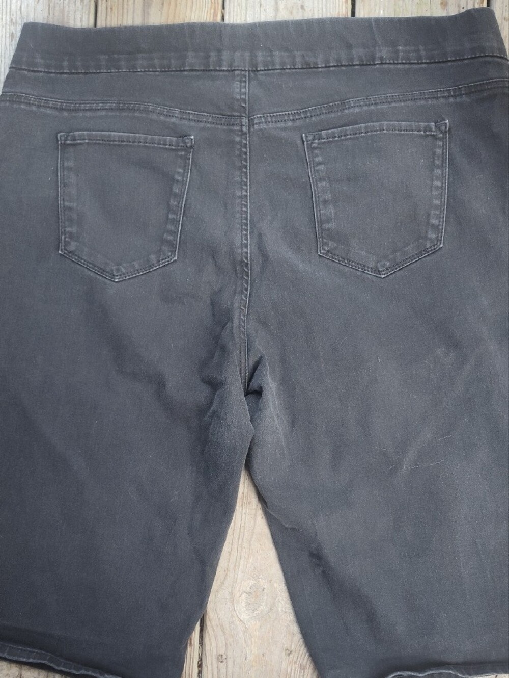 Gloria Vanderbilt Black Avery Summer Shorts A Little Faded But Good Shape - Picture 2 of 7